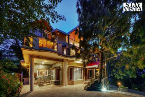 StayVista at Cosy Crest with Bonfire, BBQ and WiFi